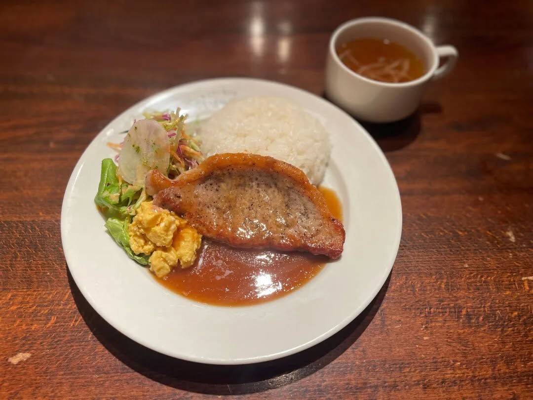 ごはんのおともに！ジンジャーポークステーキの魅力🐽🍋