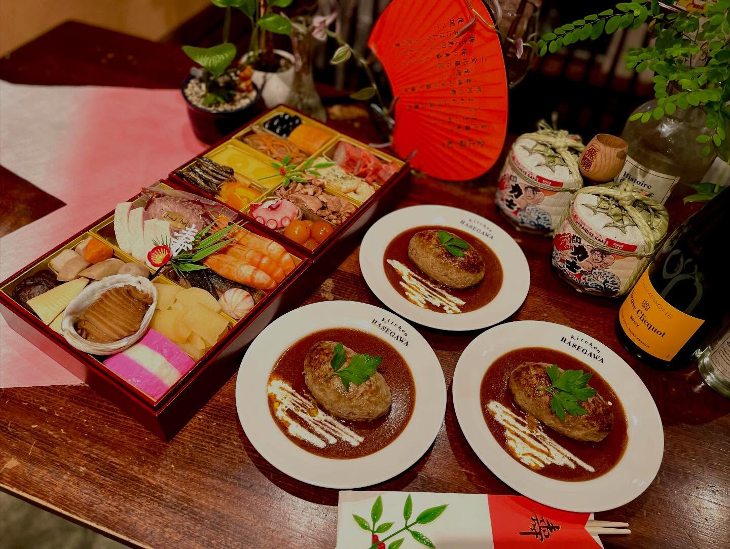 2026おせち！今年は店内仕込みデミグラスハンバーグ3個入り
