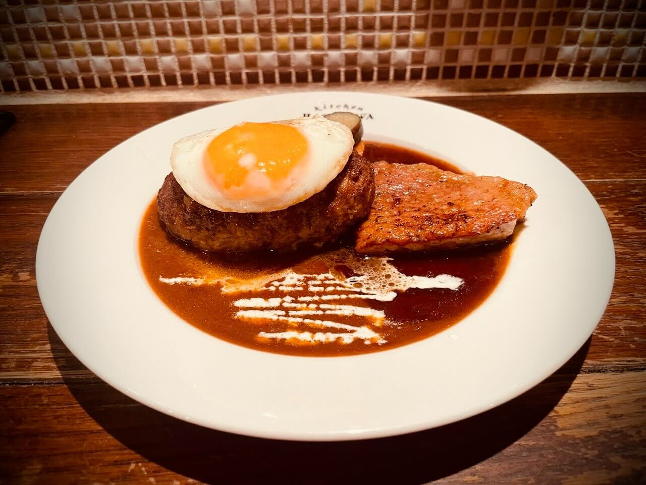 ハーフ&ハーフ　ハンバーグとチキンソテー